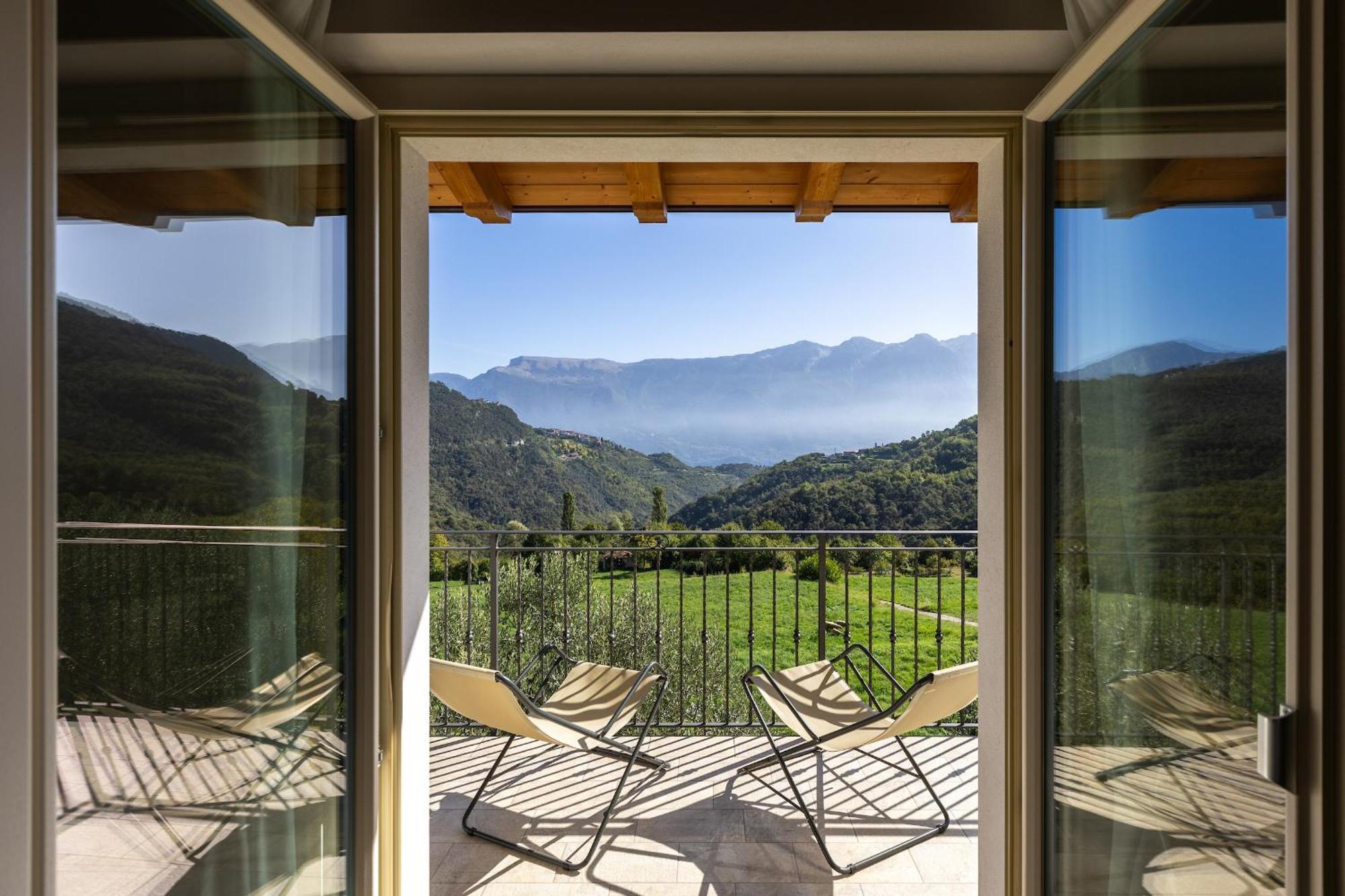 Mos Country House Tremosine Exterior foto