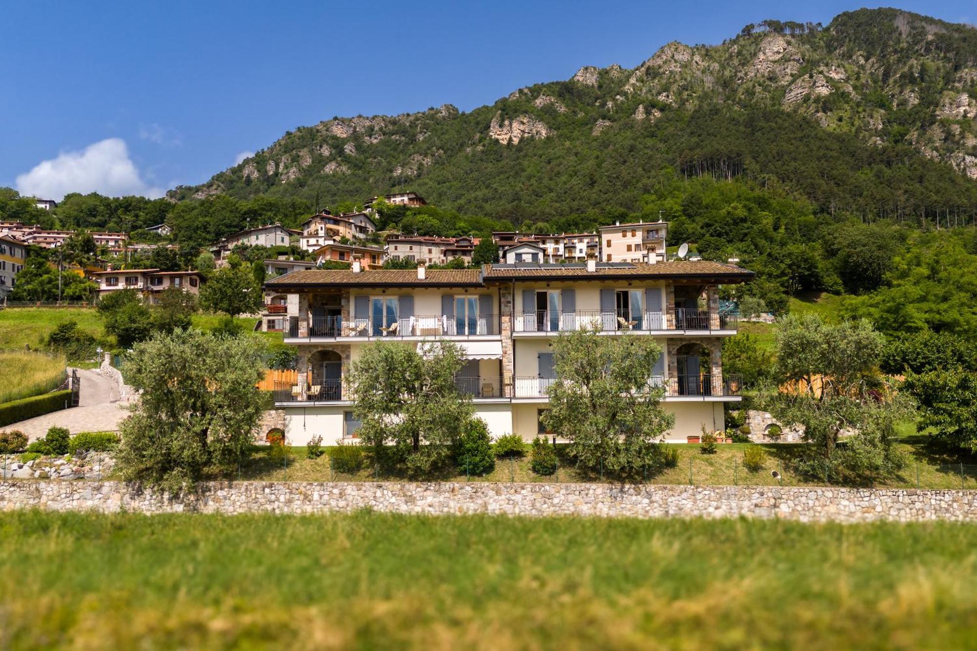 Mos Country House Tremosine Exterior foto